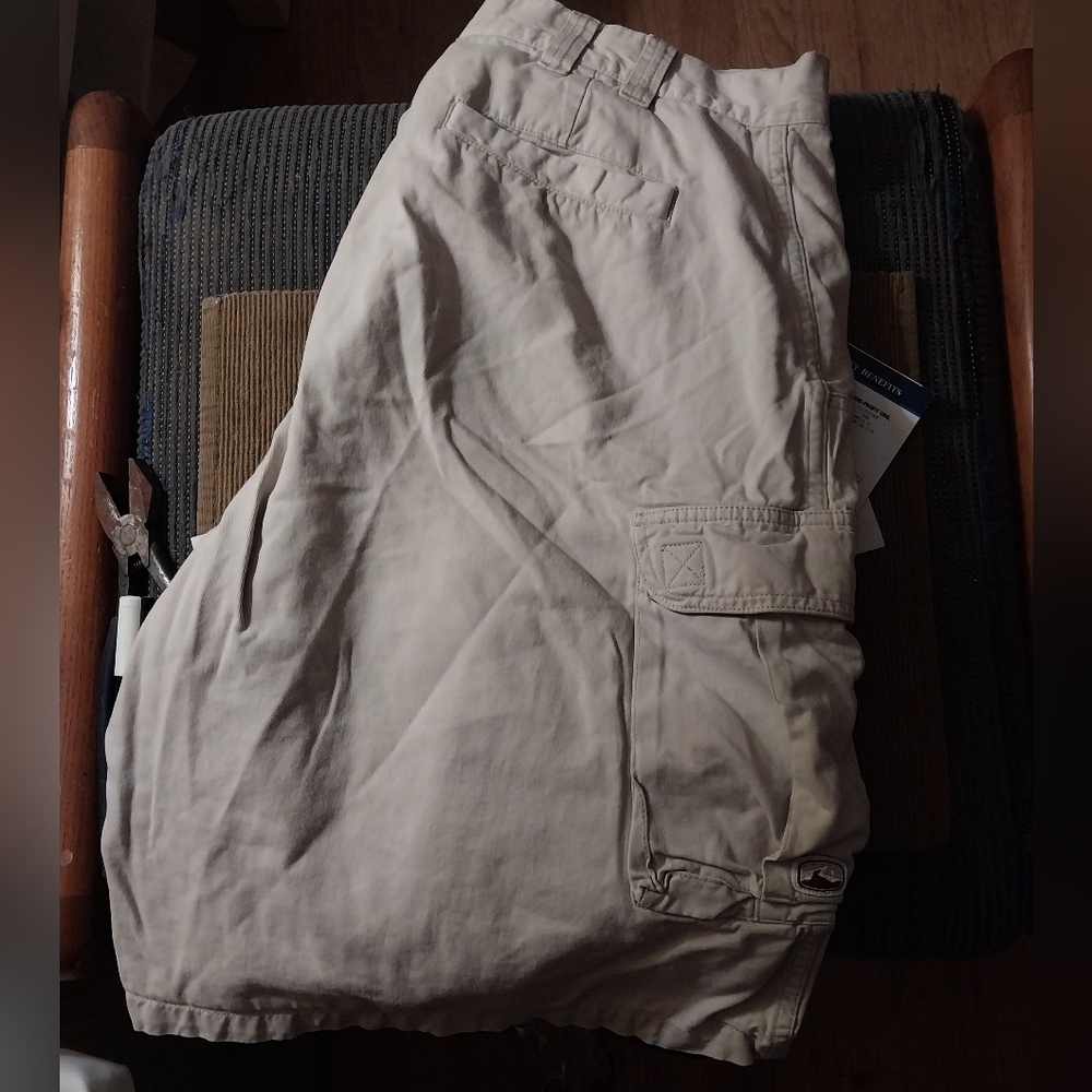 Rusty shorts - Picture 3 of 5